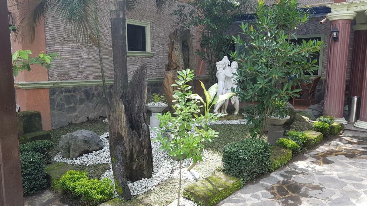Gardensuite Hotel Anunas Kültér fotó